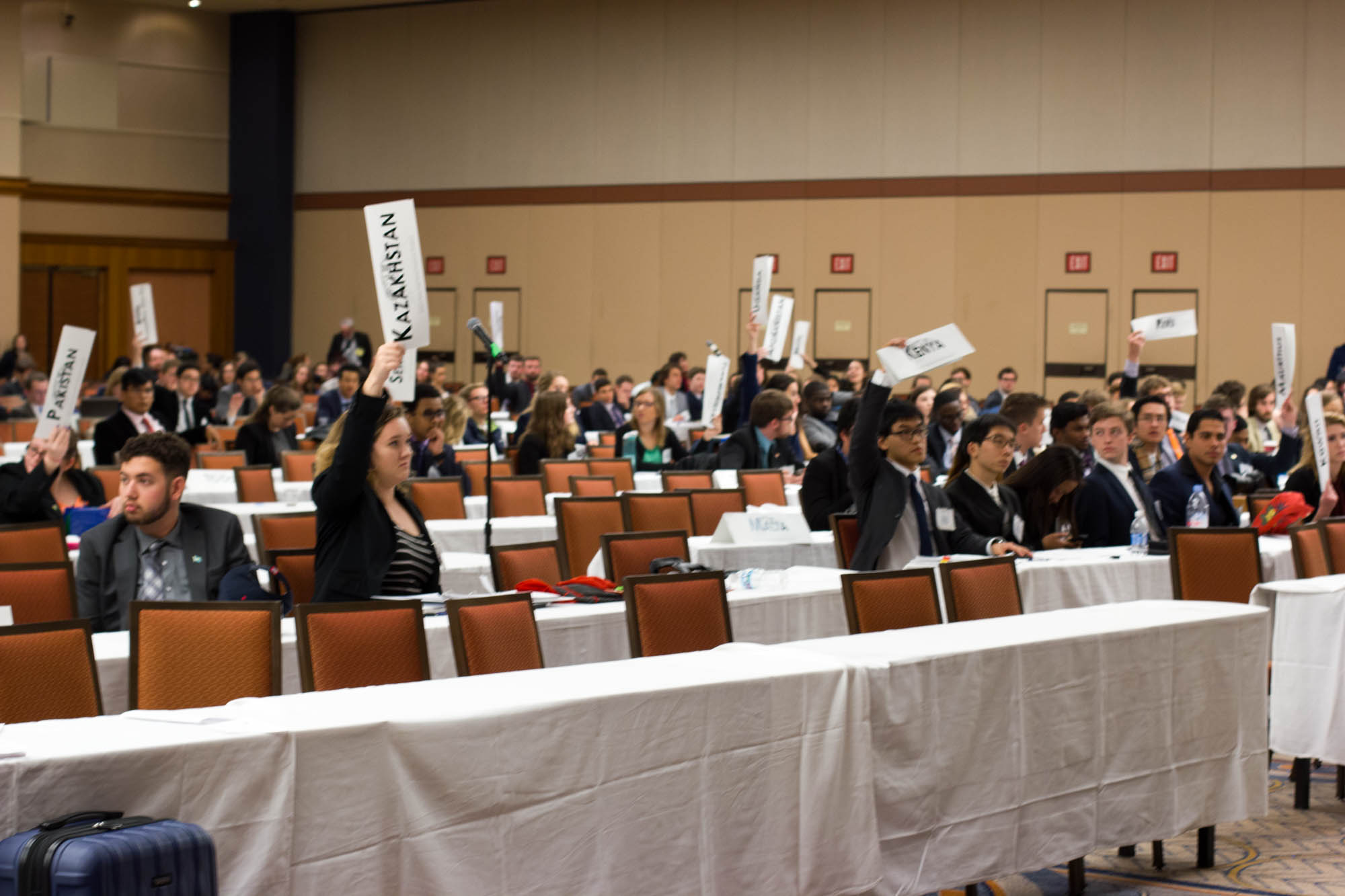 Model UN students at AMUN Chicago